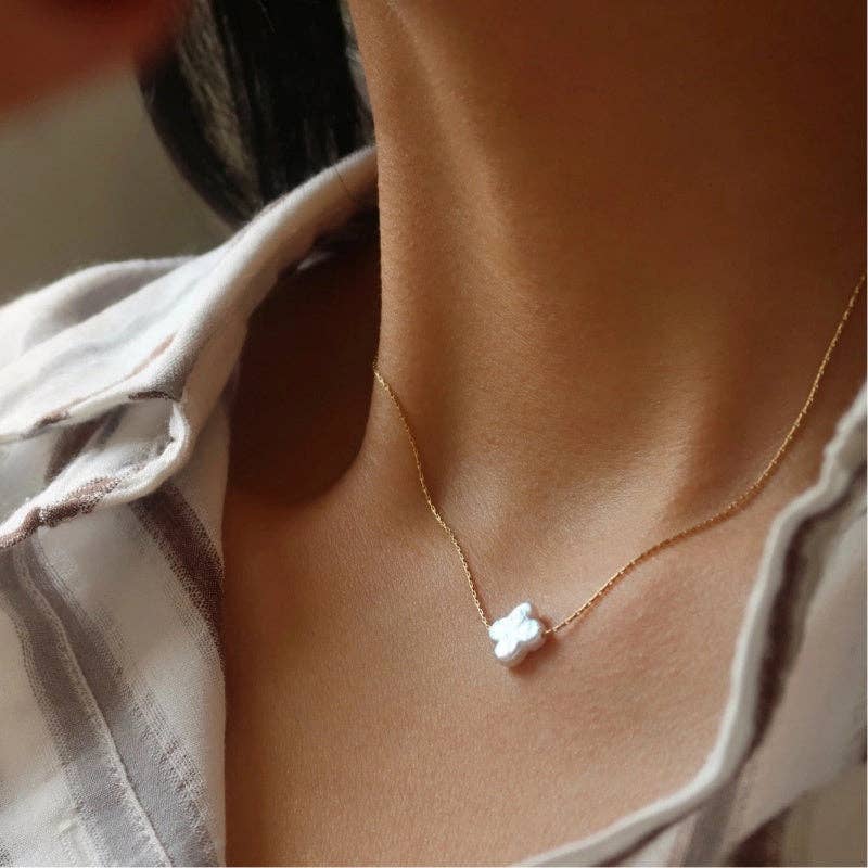 Baroque Pearl Heart Clover Round Necklace in Stainless Steel
