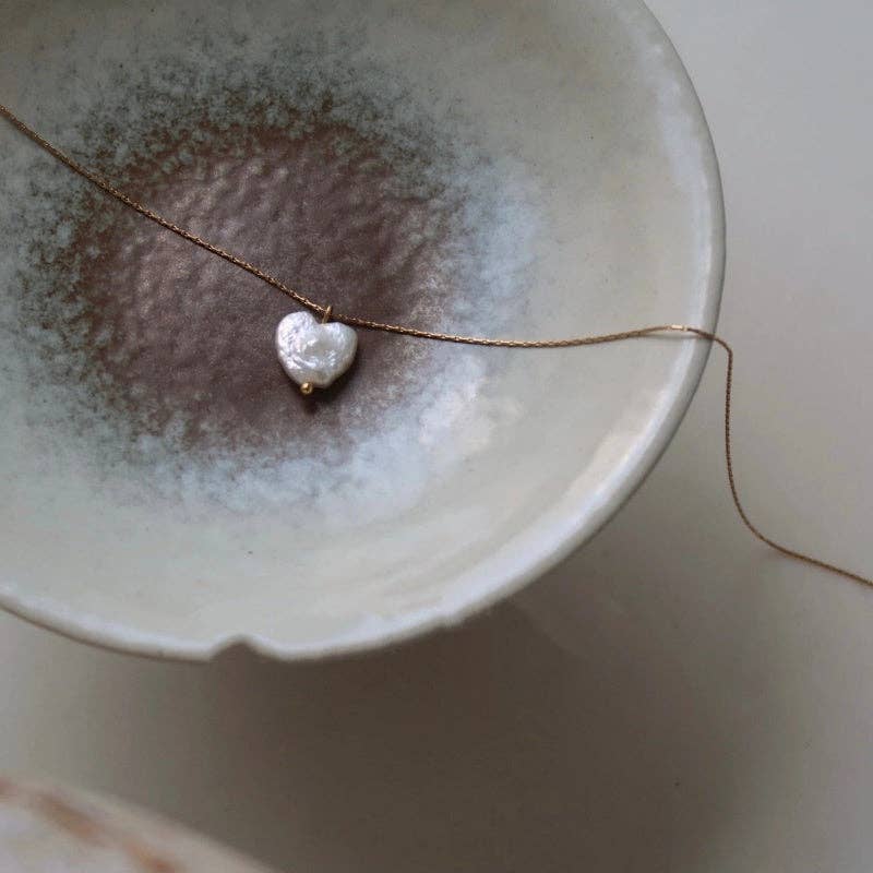 Baroque Pearl Heart Clover Round Necklace in Stainless Steel