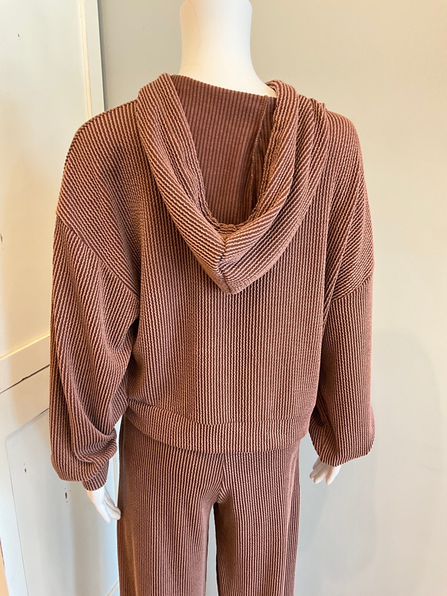 Eloise Urban Rib Pullover Chocolate