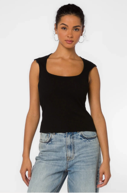 HAYES SQUARE NECK TOP