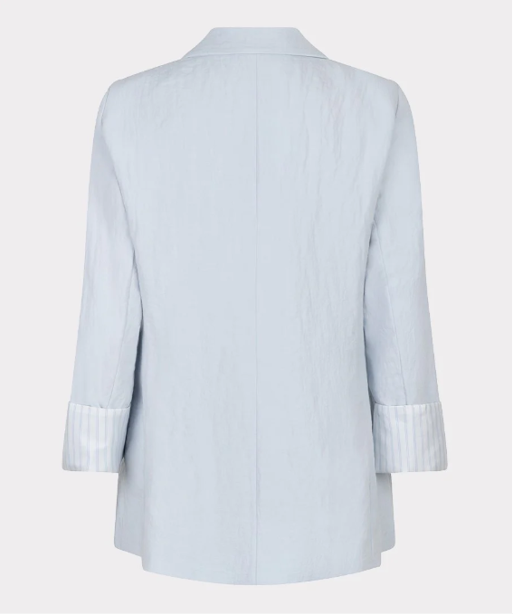 FINE CRINKLE LIGHT BLUE BLAZER