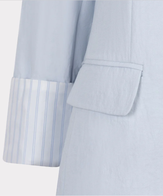 FINE CRINKLE LIGHT BLUE BLAZER