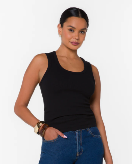 VH LARISA TANK