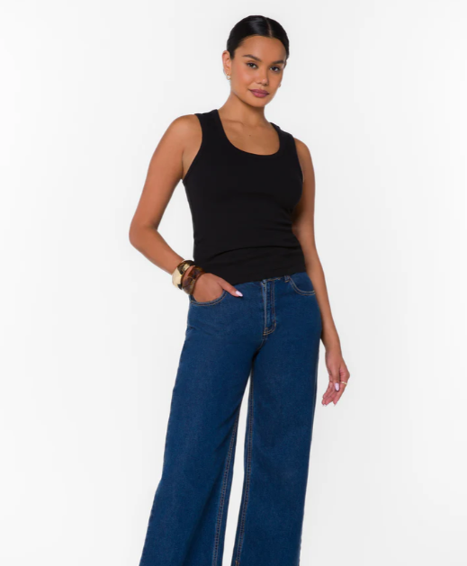 VH LARISA TANK